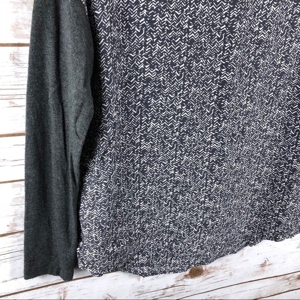 Lou & Grey gray white abstract long sleeve top - Picture 4 of 8